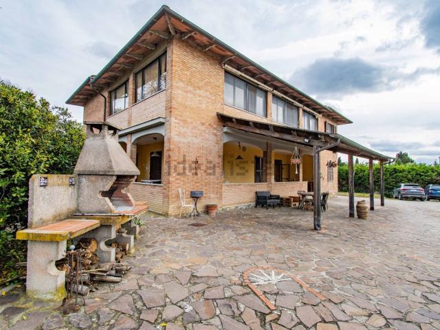 Casa in vendita a Castelnuovo Berardenga, Toscana