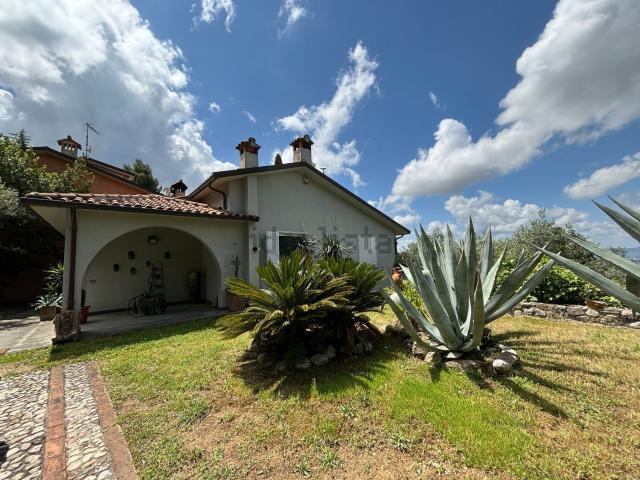Casa in vendita a Terni, Umbria