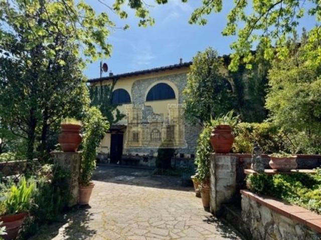 Casa in vendita a Signa, Toscana