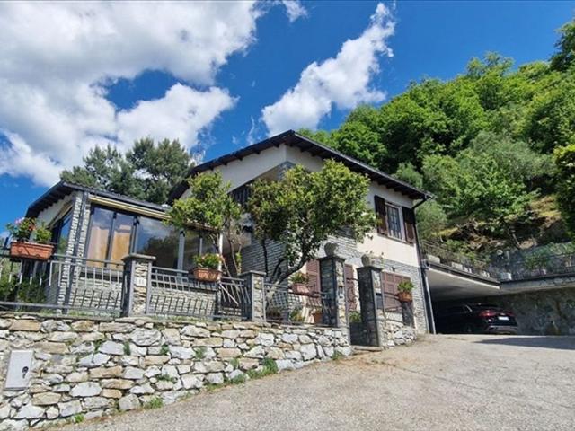 Casa in vendita a San Bartolomeo, Leivi