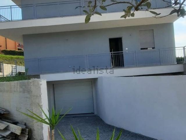 Casa in vendita a Castelnuovo Del Garda, Veneto