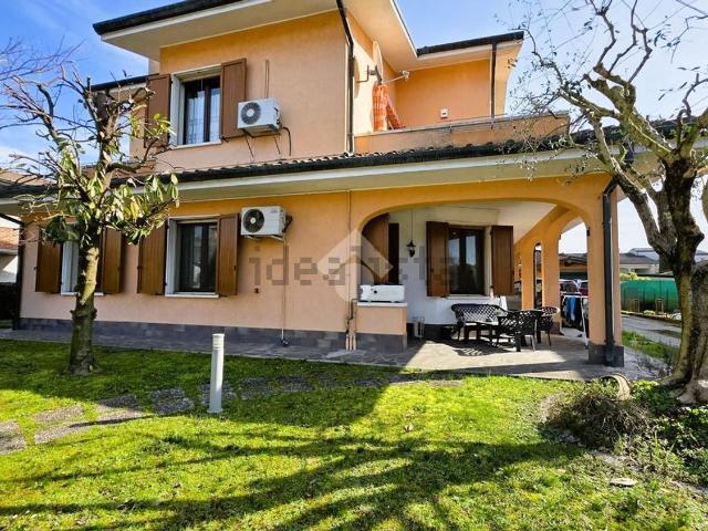 Casa in vendita a Ponte Travetti, Bagnolo San Vito