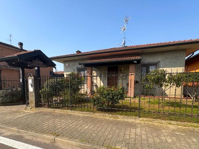 Casa in vendita a Villanova D'ardenghi, Lombardia