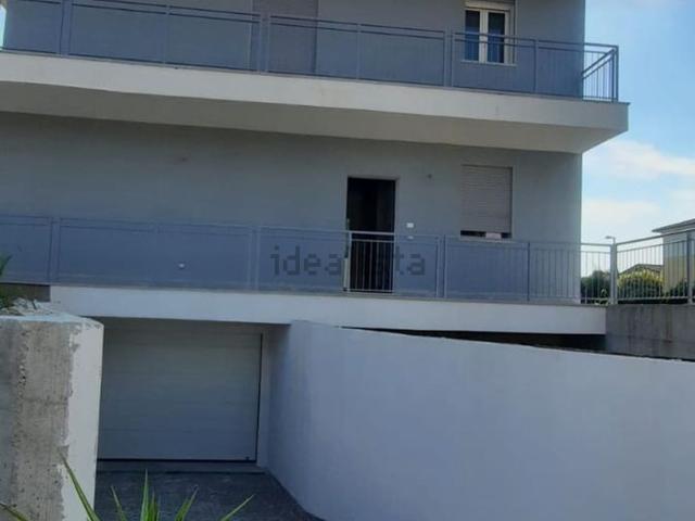 Casa in vendita a Castelnuovo Del Garda, Veneto