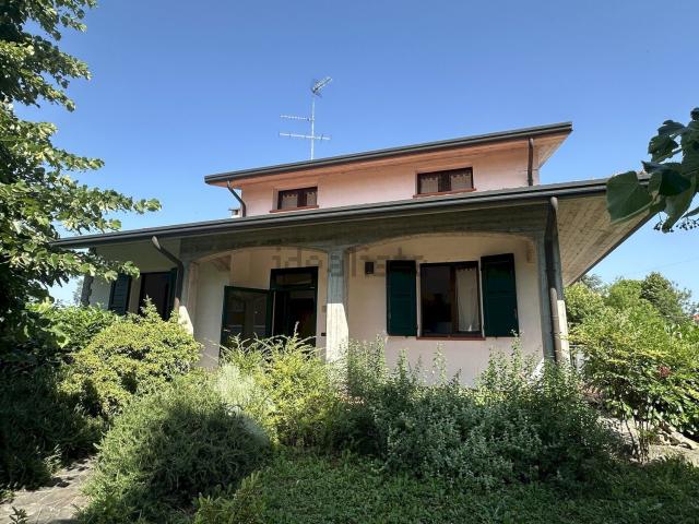 Casa in vendita a Nuovo Circondario Imolese, Castel Guelfo Di Bologna