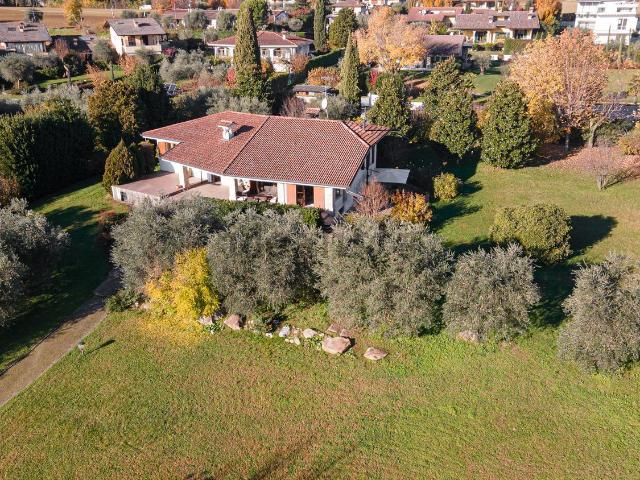 Casa in vendita a Moniga Del Garda, Lombardia