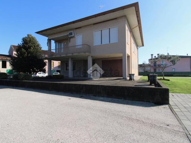 Casa in vendita a Oderzo, Veneto