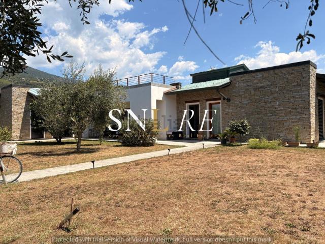 Casa in vendita a Montignoso, Toscana