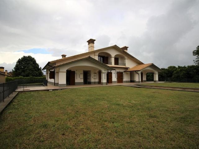 Casa in vendita a Vignanello, Lazio