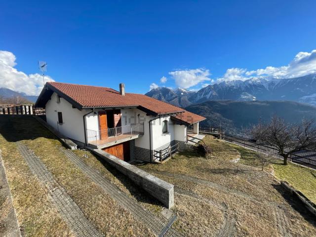 Casa in vendita a Civo, Lombardia