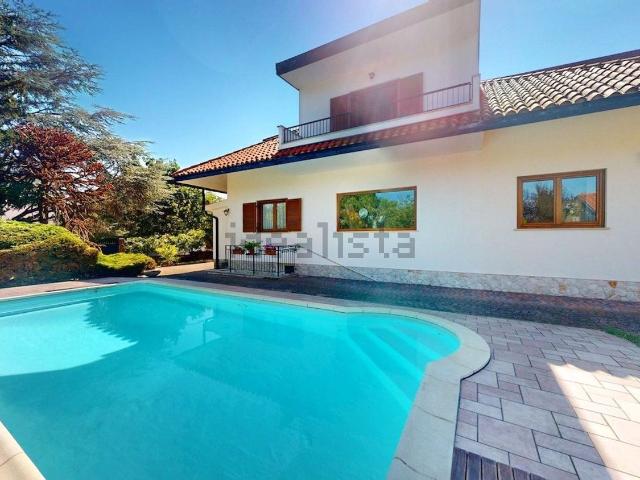 Casa in vendita a Opicina / Opčine, Villa Opicina