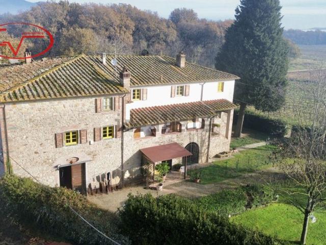 Casa in vendita a Bucine, Toscana