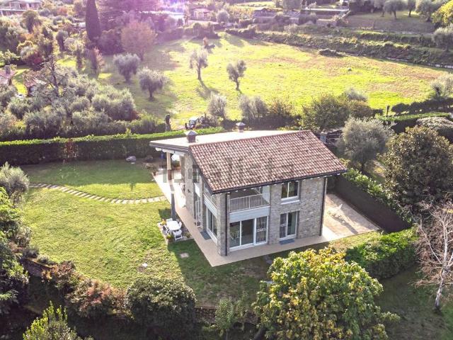 Casa in vendita a Portese, San Felice del Benaco