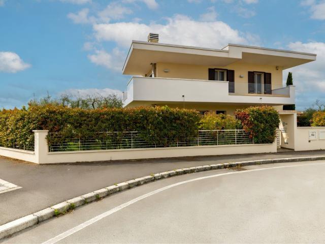 Casa in vendita a Unione dei comuni Valle del Savio, Cesenà
