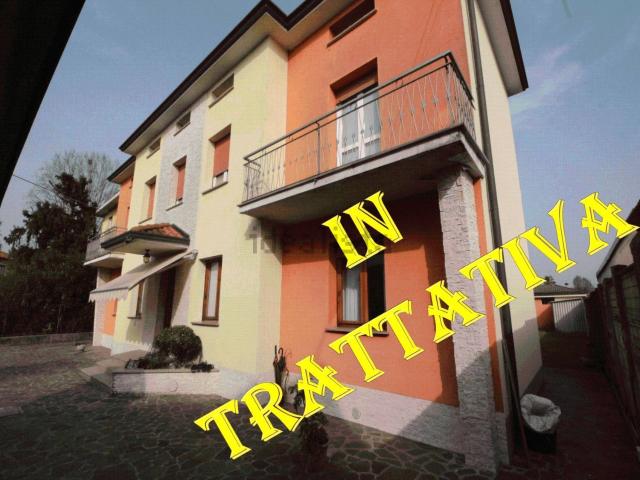 Casa in vendita a Madone, Bergamo