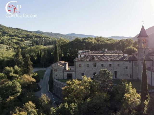 Casa in vendita a Dicomano, Toscana