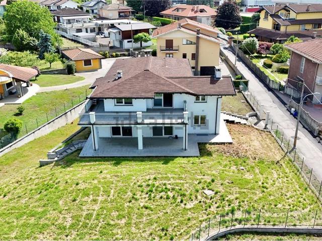 Casa in vendita a Piemonte, Novara