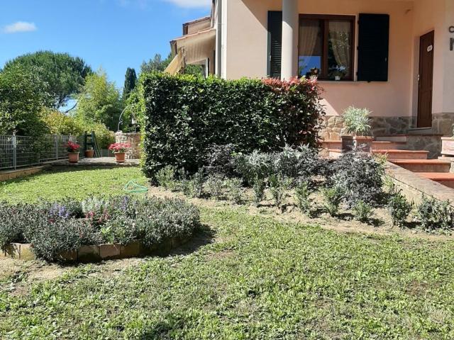 Casa in vendita a Asciano, Toscana