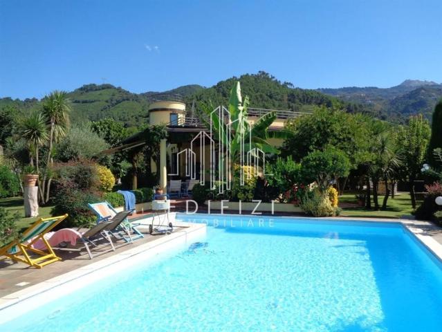 Casa in vendita a Debbia, Montignoso
