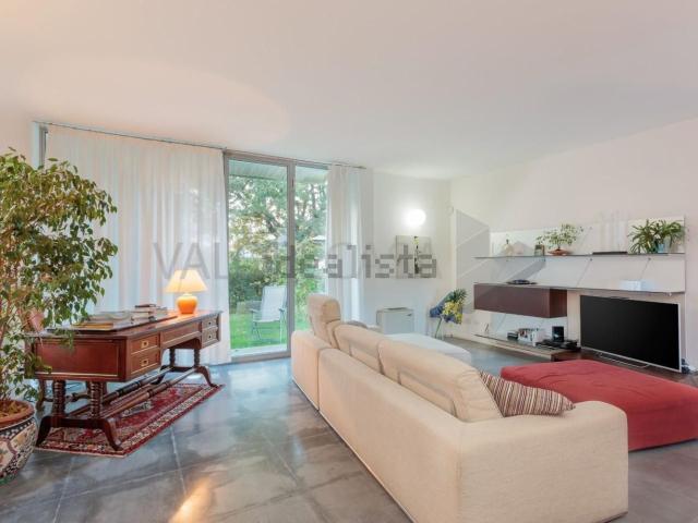 Casa in vendita a Battilana, Carrara
