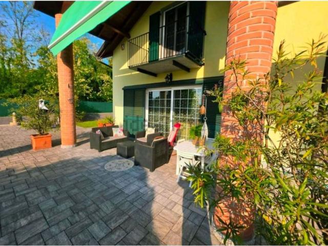 Casa in vendita a Morazzone, Lombardia