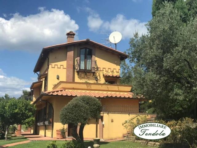 Casa in vendita a Castelnuovo Magra, Liguria