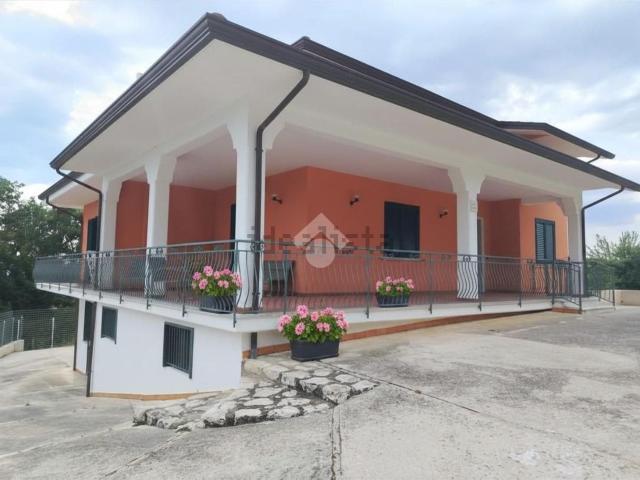 Casa in vendita a Montemiletto, Avellino