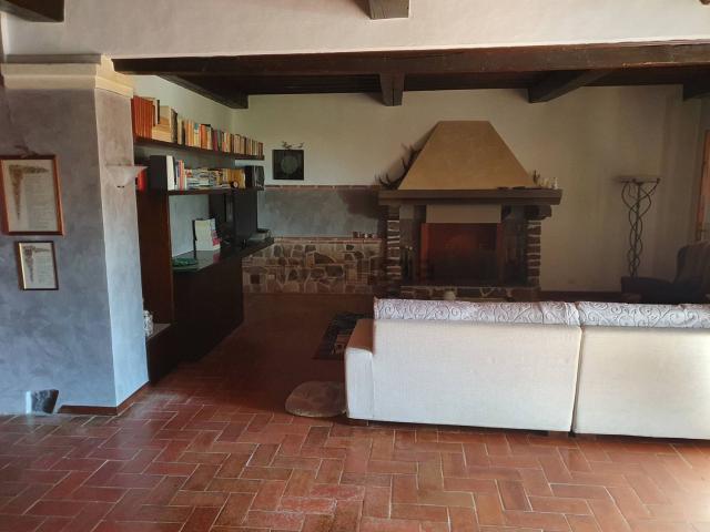 Casa in vendita a Prato, Toscana