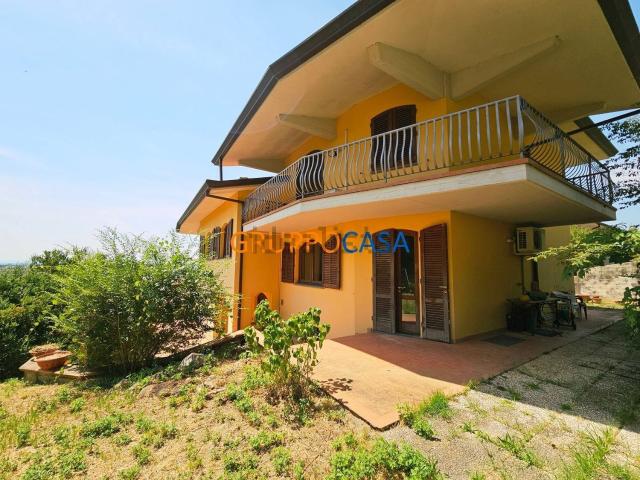 Casa in vendita a Uzzano, Toscana