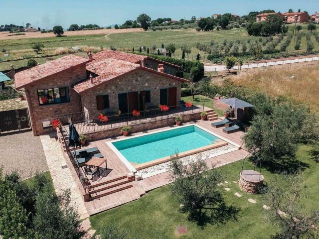 Casa in vendita a Poggetto, Gioiella