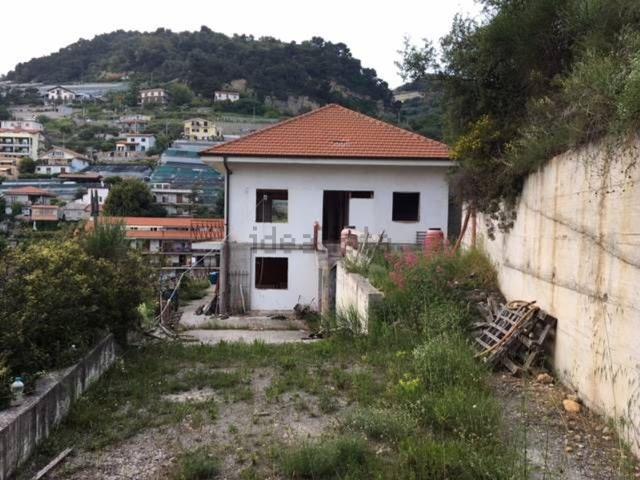 Casa in vendita a Ventimiglia, Liguria