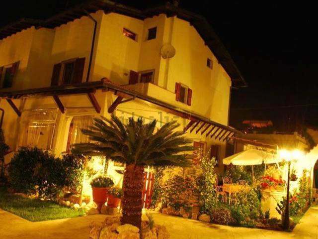 Casa in vendita a Cervaiolo, Montignoso