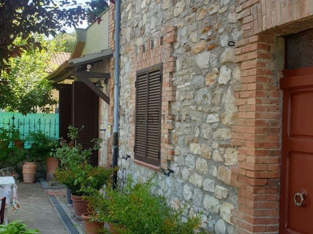Casa in vendita a Parrano, Umbria