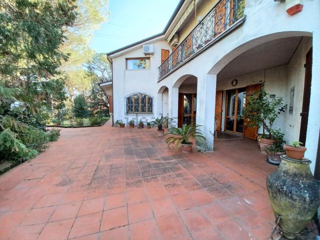 Casa in vendita a Adriatico, Ancona