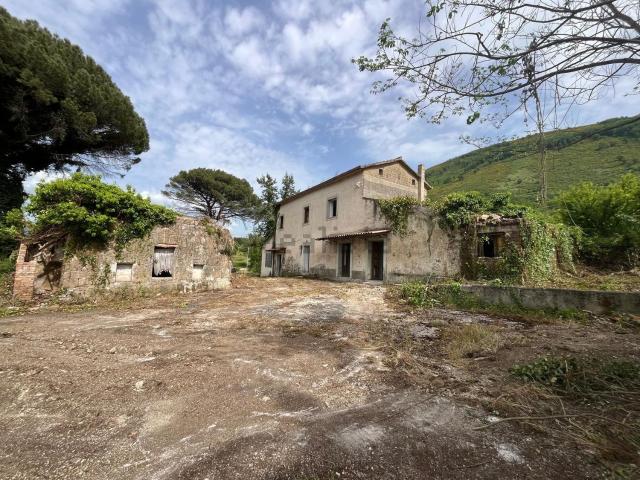 Casa in vendita a Valle di Maddaloni