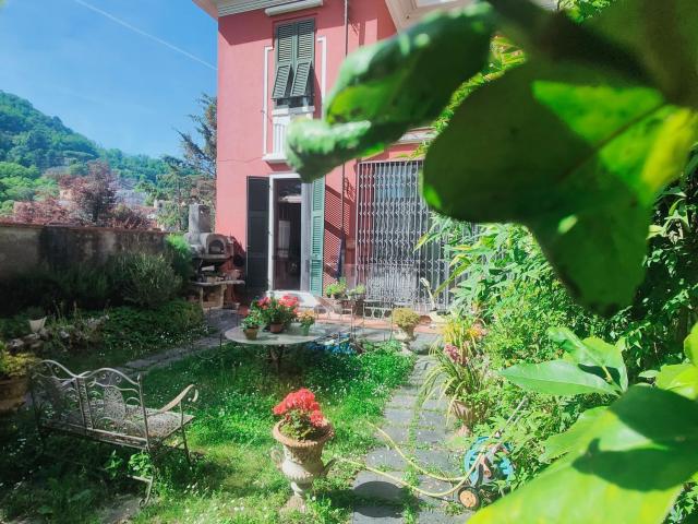 Casa in vendita a Perticata, Carrara