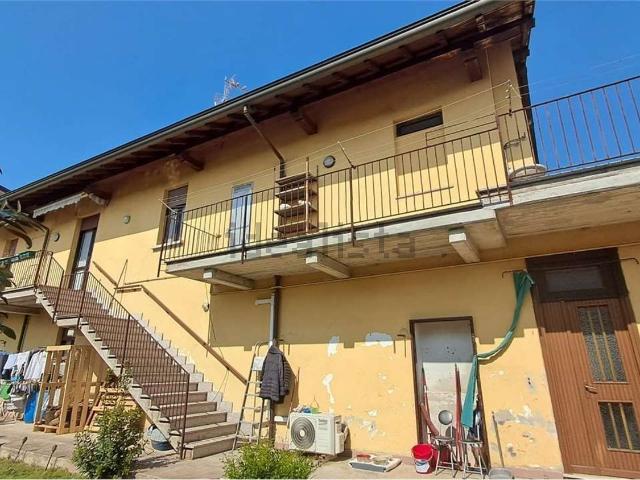 Casa in vendita a Busto Garolfo, Milano
