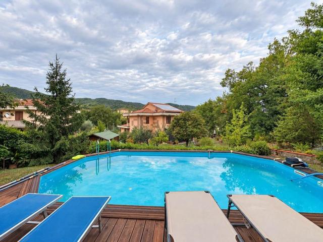 Casa in vendita a Castelnuovo dei Sabbioni, Cavriglia