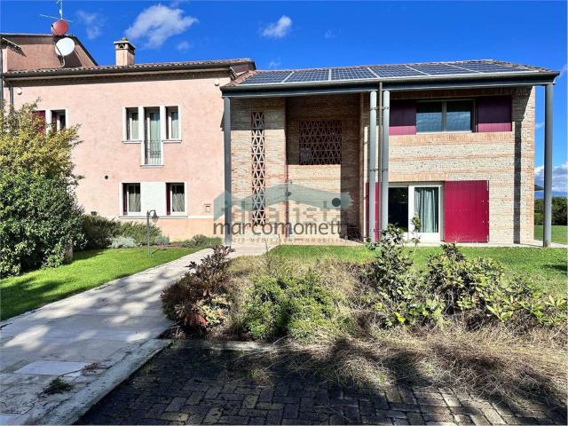Casa in vendita a Santa Lucia Di Piave, Veneto