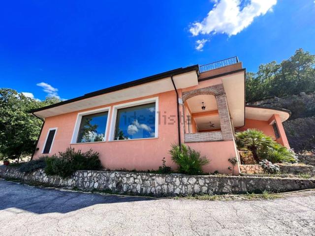 Casa in vendita a Cività Falconara, Arpino