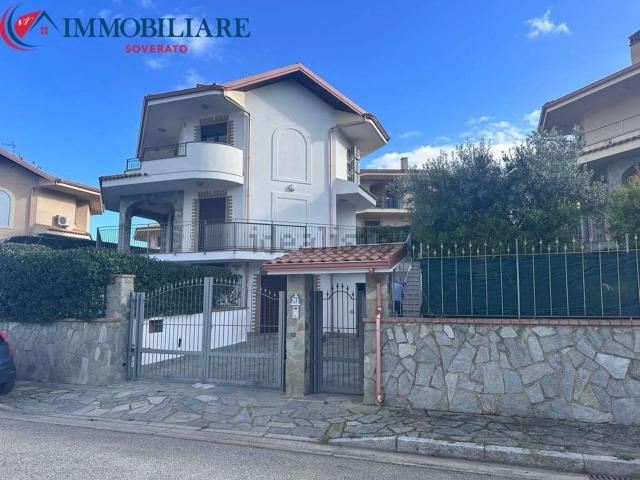 Casa in vendita a Calabria, Catanzaro