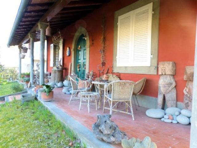 Casa in vendita a Camaiore, Toscana