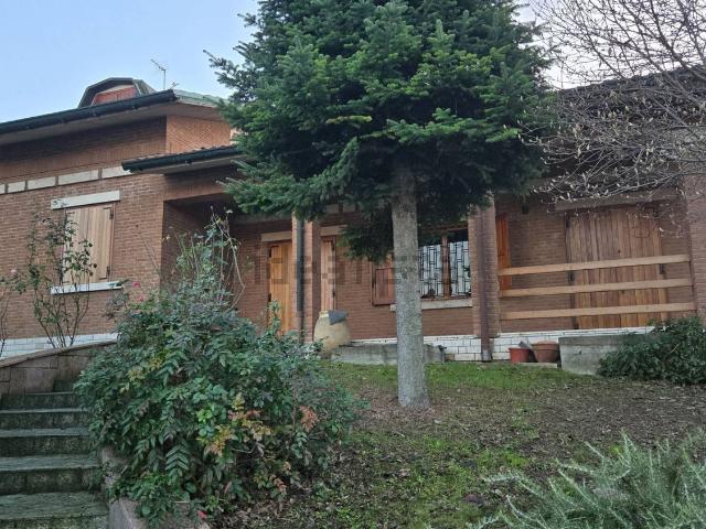 Casa in vendita a Unione dei comuni del Distretto Ceramico, Maranello