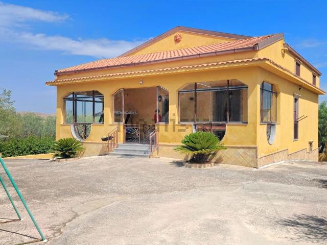 Casa in vendita a Naro, Sicilia