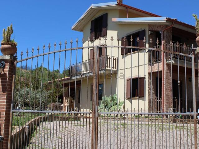 Casa in vendita a Gagliano Castelferrato, Sicilia