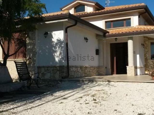 Casa in vendita a Nocciano, Abruzzo