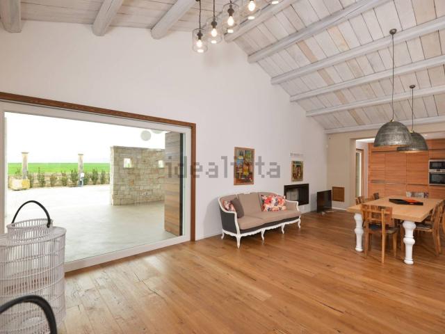 Casa in vendita a Gravina in Puglia, Bari