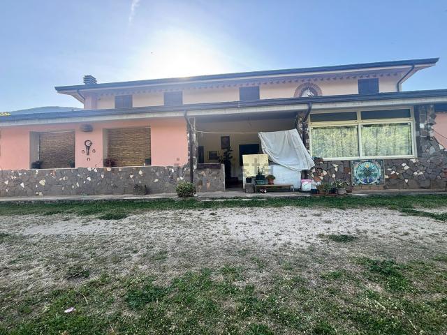 Casa in vendita a Roma Capitale, Lazio