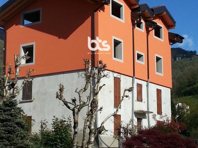 Casa in vendita a Comunità Montana della Valle Brembana, Algua
