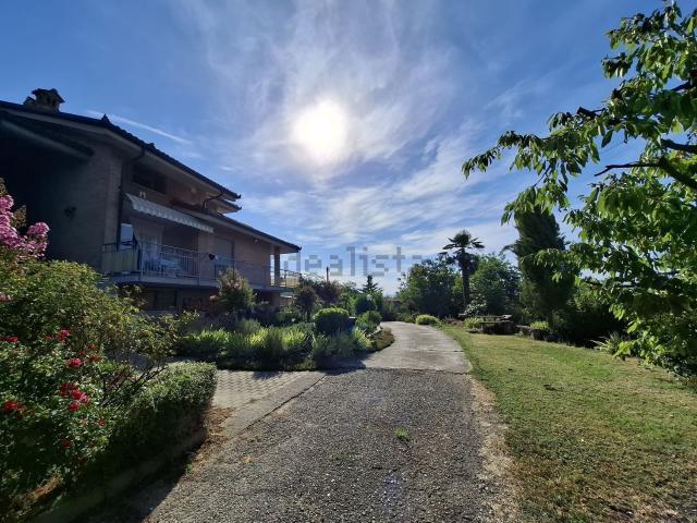 Casa in vendita a Bricco, Piobesi d'Alba